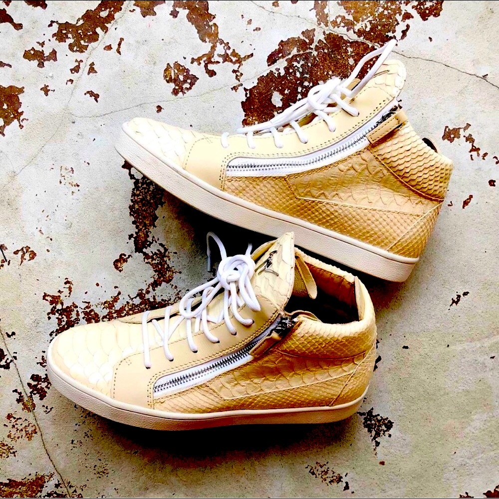 🤩Authentic Giuseppe Zanotti Snakeskin Sneakers🤩 - Picture 2 of 8